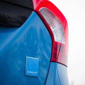 2017-Volvo-V60-Polestar-126.jpg